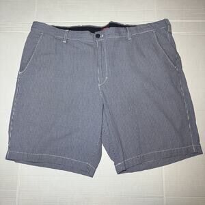 IZOD Golf Men’s Shorts 42 Blue White Plaid Flat Front 4 Pockets